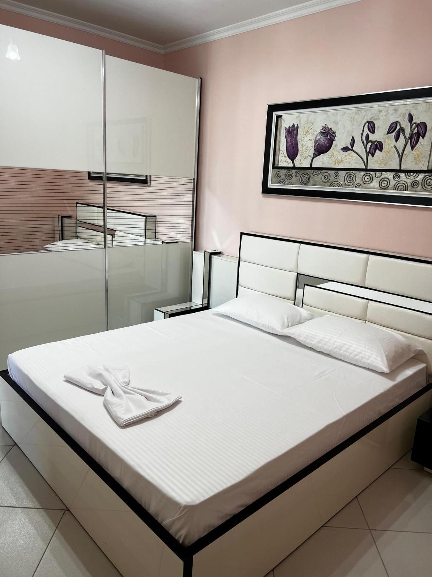 Amy'S Luxury Appartment Shkodra Exterior foto