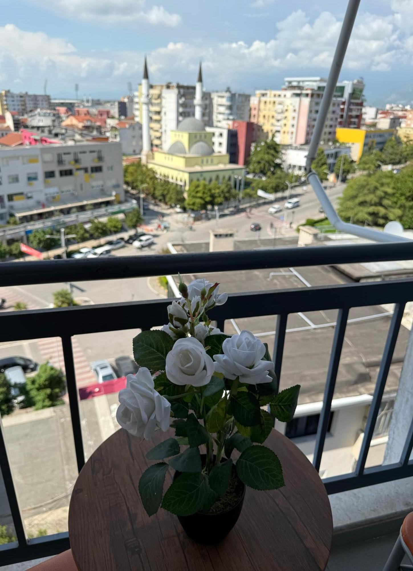 Amy'S Luxury Appartment Shkodra Exterior foto